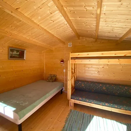 Kamp alanı Sillaotsa Suvemajad